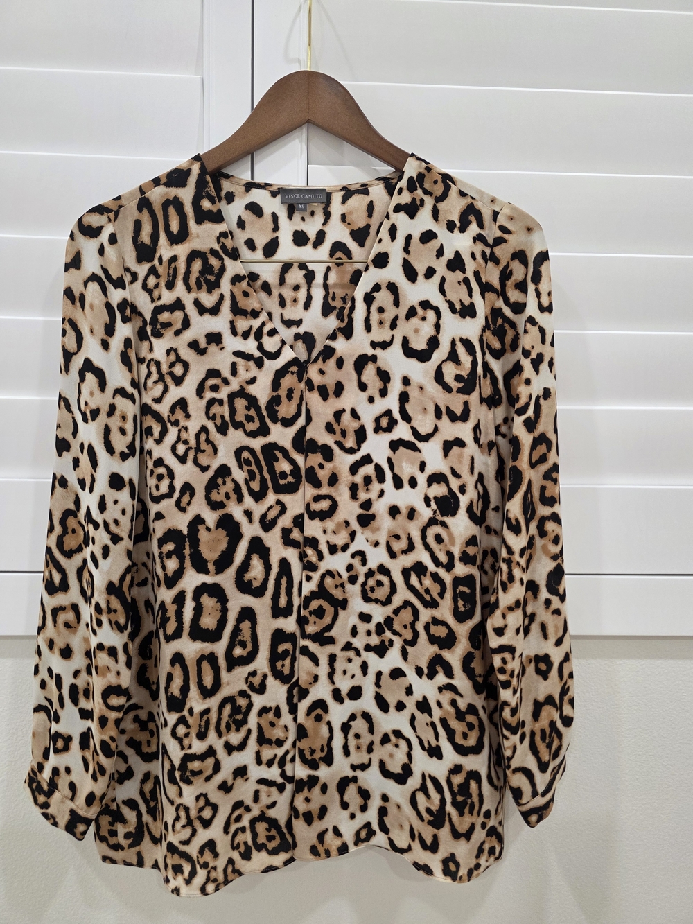Vince Camuto Women's Leopard Print V-Neck Blouse - Tan/Black